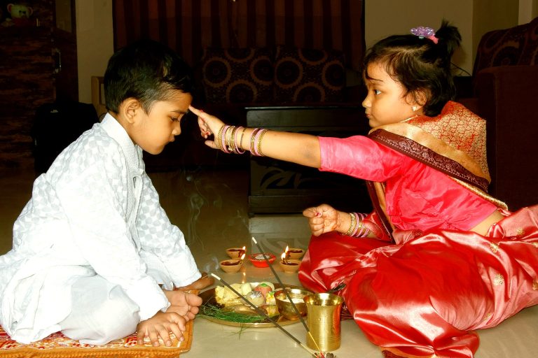 ভাইফোঁটার গল্প জানেন?